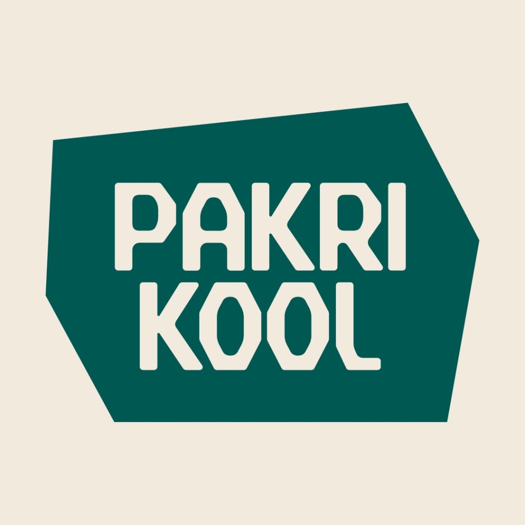 Pakri kool logo.jpg